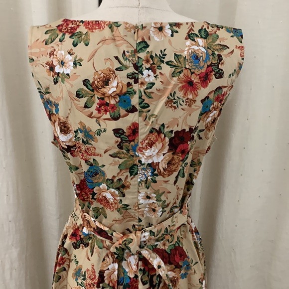 ModCloth NWT Fit & Flare Beige Floral Dress size XL - Picture 7 of 17